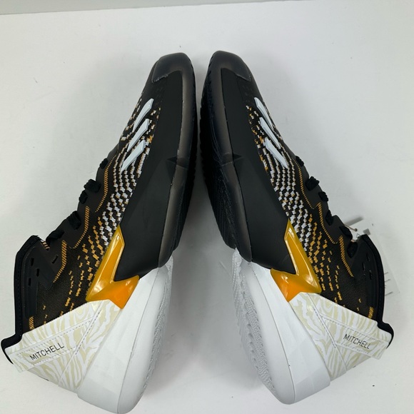 Men’s Rare Adidas DON Issue 4 Tiger US 10.5 Grambling State - Picture 5 of 10